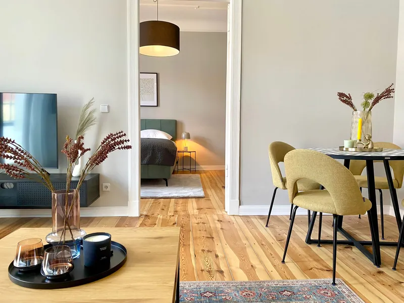 Wohnen mit Charakter: 2,5-Zimmer-Apartment in Charlottenburg — photo 1